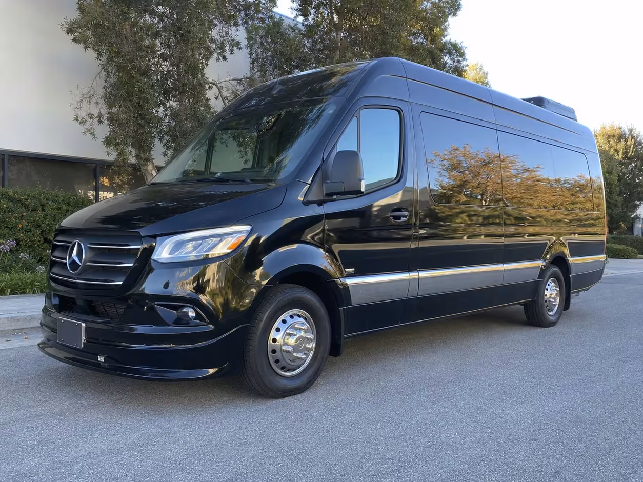 14 passenger sprinter limousine